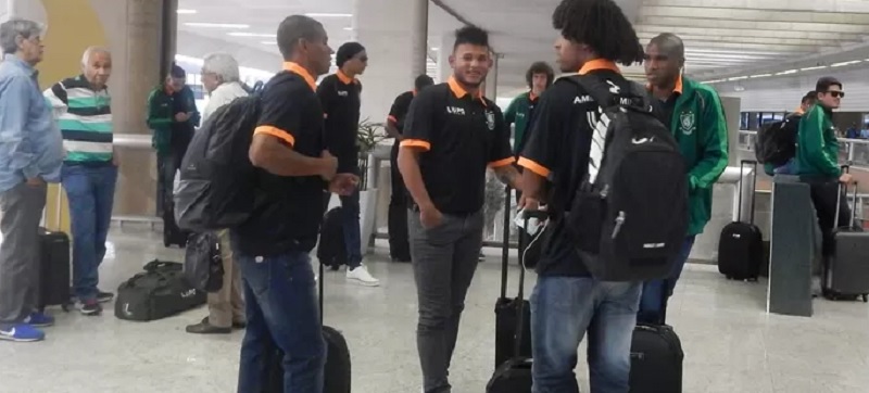 LUTO: Imagens mostram jogadores da Chapecoense momentos antes do embarque; Assista ao vídeo