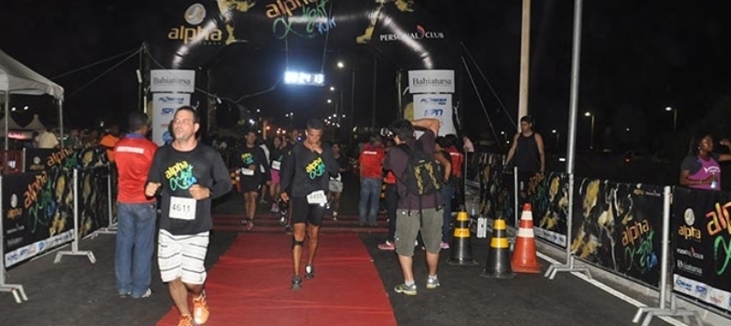 SAÚDE E BEM ESTAR: Corrida, música e muita diversão na terceira edição da Alpha Night Run