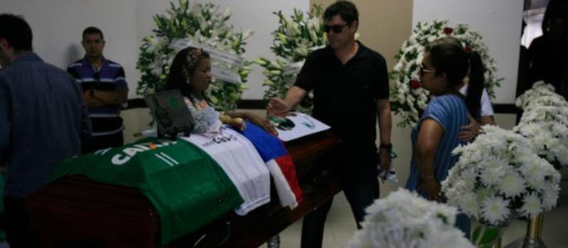 ÚLTIMO ADEUS: Morto em vôo da Chapecoense, corpo de ex-Bahia é cremado em Salvador