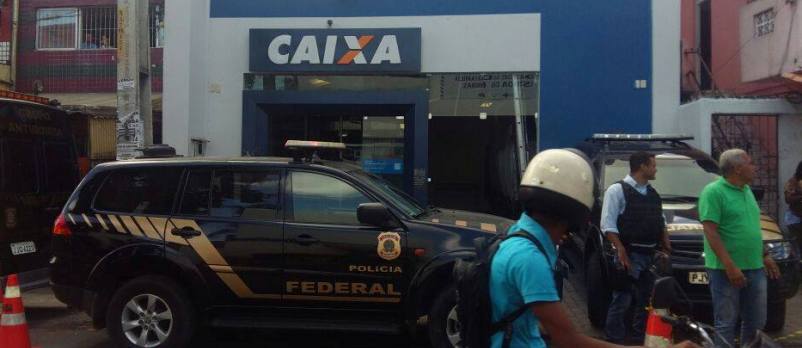 OUSADIA: Grupo invade agência bancária e explode terminais em Salvador; Esquadrão antibomba é acionado