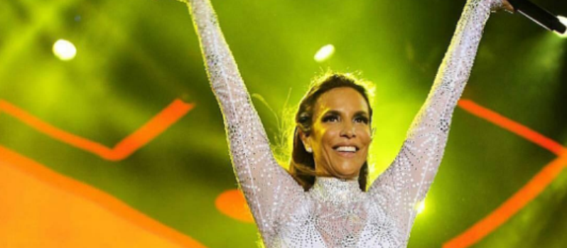 RÉVEILLON DE SALVADOR: Ivete brinca durante show e dispara: &#8220;Nem eu ia aguentar me ver todo ano na virada&#8221;