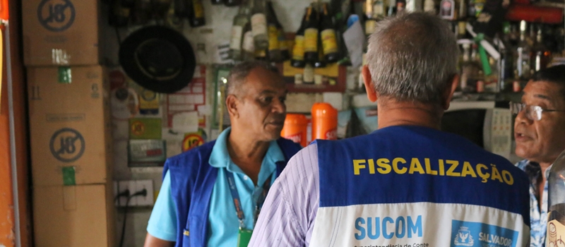 LAVAGEM DO BONFIM: Prefeitura notifica 32 estabelecimentos no circuito da festa