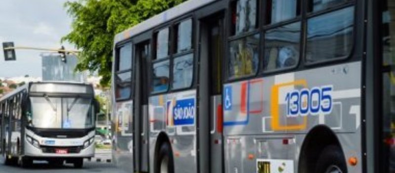 FEIRA DE SANTANA: Ajuste na tarifa de ônibus faz passagem ir de R$ 3,30 para R$ 3,65 a partir de quarta