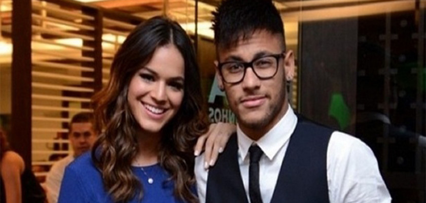 FINALMENTE: Bruna Marquezine posta primeiro beijo público em Neymar