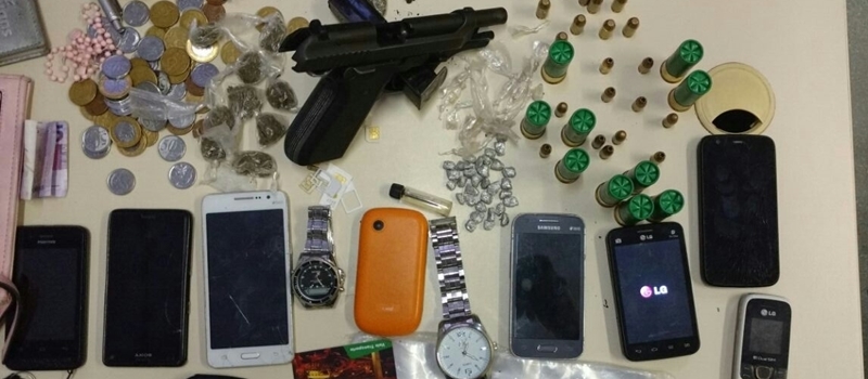 PEGA-PEGA: Polícia recupera 16 smartphones roubados em ônibus na Avenida Paralela, mas bandidos escapam