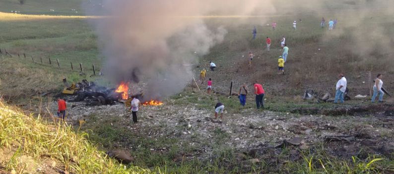 ATAQUE MERCENÁRIO: Bandidos explodem carro-forte e roubam malotes na Bahia; Veja vídeo