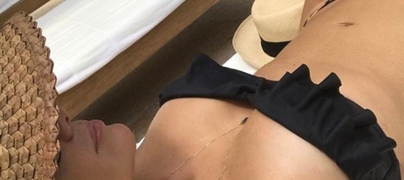 BOA FORMA: Eliana posta foto de biquíni e fãs elogiam corpo da apresentadora