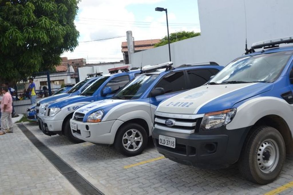 DUPLA TENTATIVA: Policial militar é preso após atirar contra madrasta e irmão dela, que ficou paraplégico