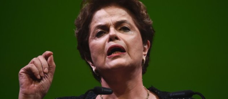 DEDO NA CARA: &#8220;Temer é extremamente frágil, fraco e medroso?, diz a ex-presidente Dilma