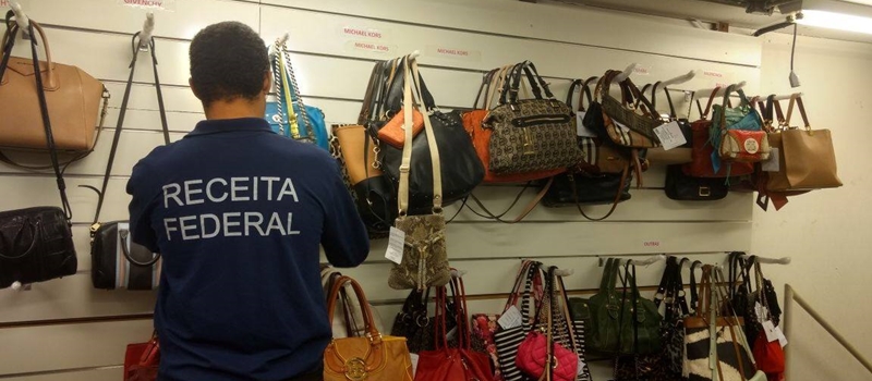 PENTE FINO: Loja no Shopping Barra é fechada para investigação da Receita Federal