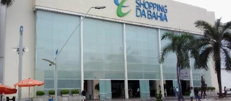 Troca de tiros com a polícia deixa um homem baleado nas proximidades do Shopping da Bahia