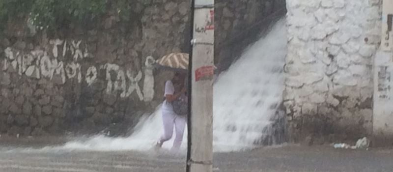 CACAU DESCEU: Salvador tem pontos de alagamento por causa da chuva; Confira os vídeos