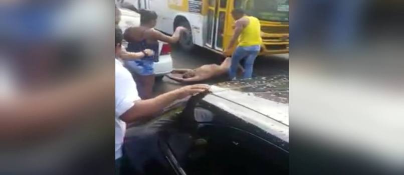 VEJA VÍDEO: Homem que brigou pelado em Periperi esconde drama tocante