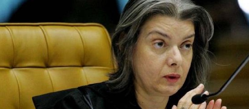 ESPERANÇA: ?O país sempre vai sobreviver?, diz Cármen Lúcia sobre crise política