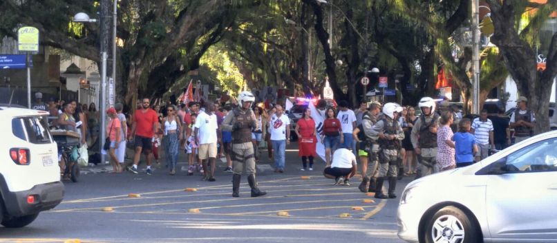 MANIFESTAÇÃO: Professores da rede pública paralisam as atividades na quarta-feira em mobilização nacional