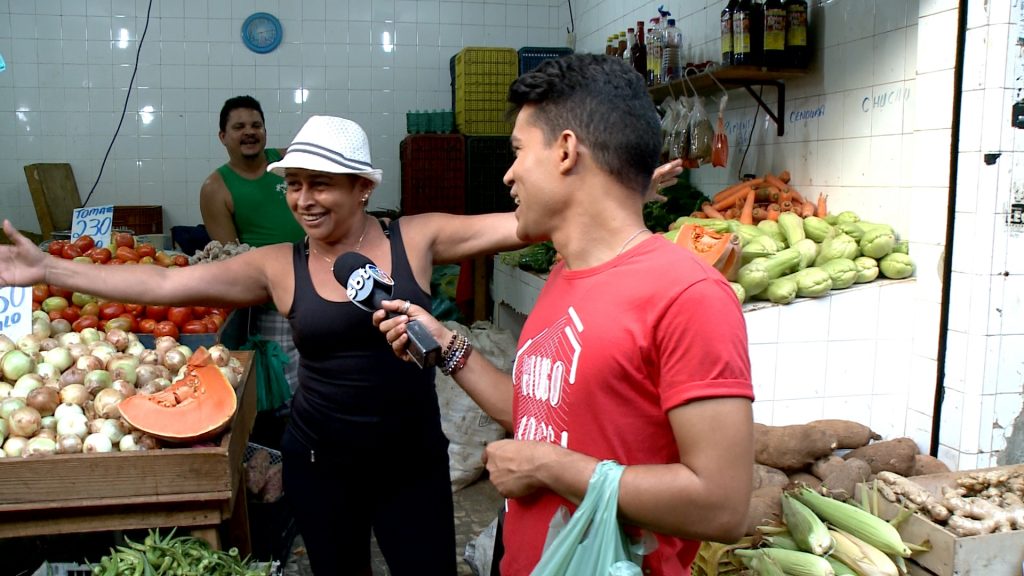 SÃO JOÃO: Rick Strela vai à rua para saber se consegue fazer compras para a festa junina com apenas 50 reais