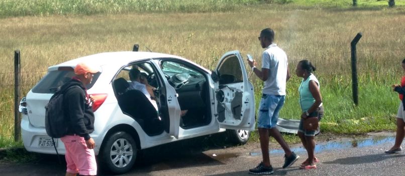 GRANDE SUSTO: Ex-jogador, Liedson sofre acidente de carro no interior da Bahia