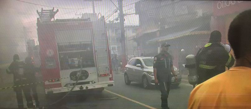 FOGO ALTO: Polícia nega feridos em incêndio de grande proporção em loja de tecidos de Cajazeiras