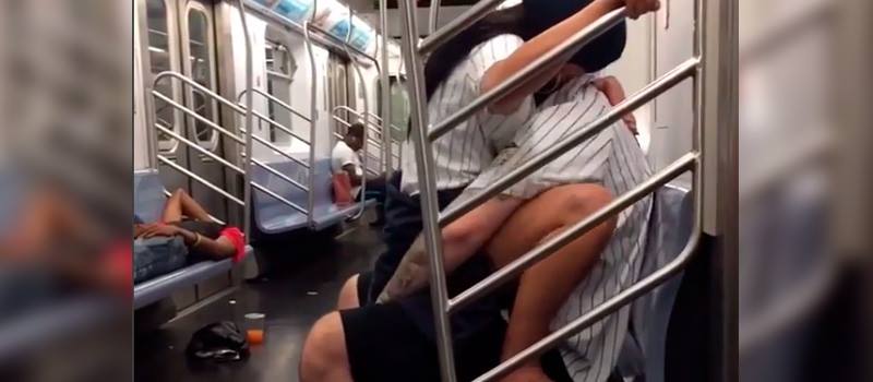 SEM NOÇÃO: Casal é flagrado fazendo sexo em vagão de metrô após jogo de beisebol