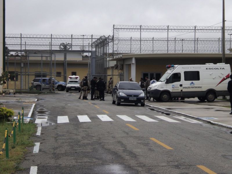 Detentos fazem rebelião no presídio de Serrinha