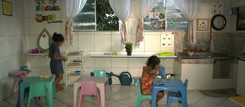 INICIATIVA DO BEM: Escola creche em Portão acolhe filhos de alunas