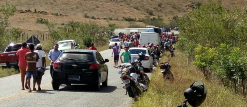 TRAGÉDIA NA ESTRADA: Sobe para cinco número de mortes do acidente envolvendo ônibus na Bahia