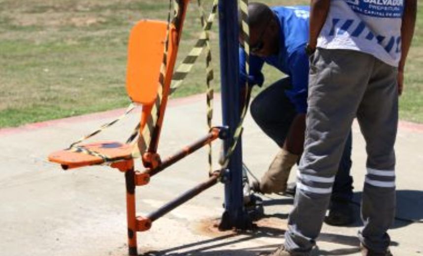 SEM NOÇÃO: Equipamentos da Praça do Imbuí são removidos para manutenção após vandalismo