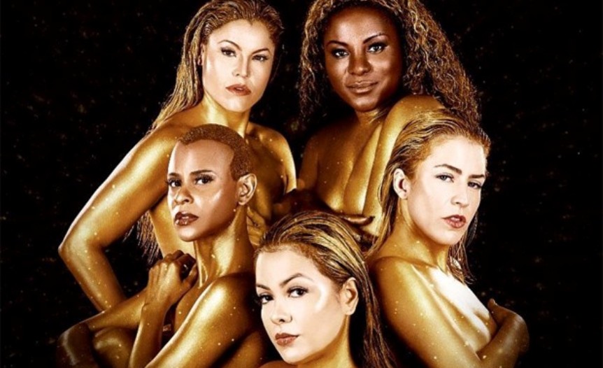 Nuas, meninas do Rounge posam com pintura corporal: &#8220;MUITO OURO!&#8221;