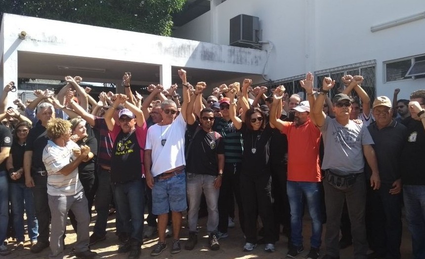 Policiais civis e militares e bombeiros suspendem greve no Rio Grande do Norte