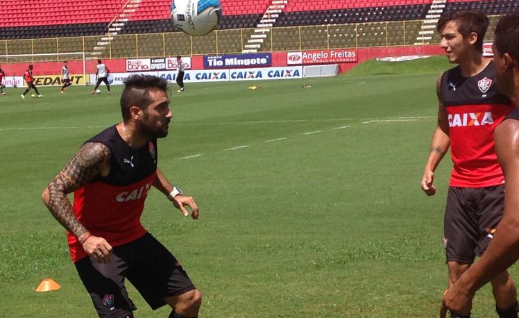 Vitória enfrenta hoje o América-RN, em Natal, pelo Nordestão