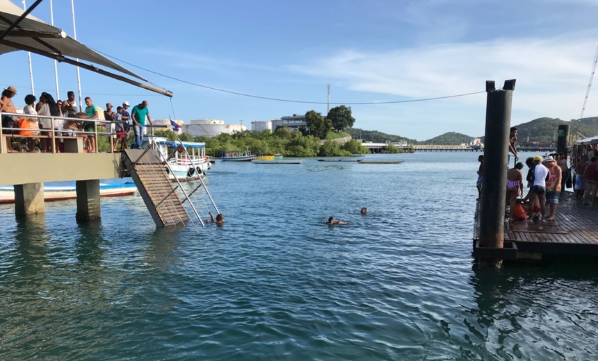 Vídeos mostram acidente com ponte que desabou em terminal marítimo de Madre de Deus