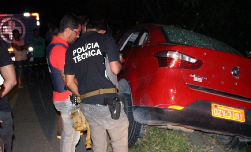 CHACINA EM MUCURI: Cinco pessoas são mortas a tiros dentro de carro na BR-101