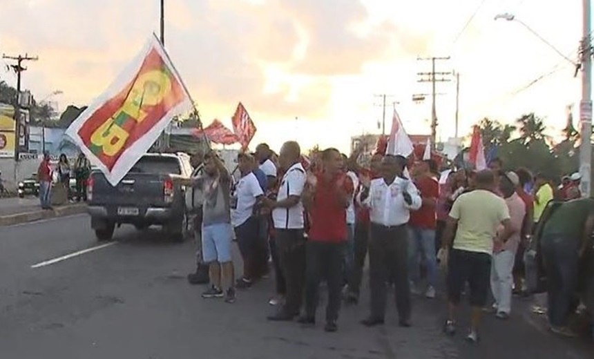 ESTRADA DO COCO: Centrais sindicais prometem fechar BA-099 &#8220;em defesa da democracia&#8221;