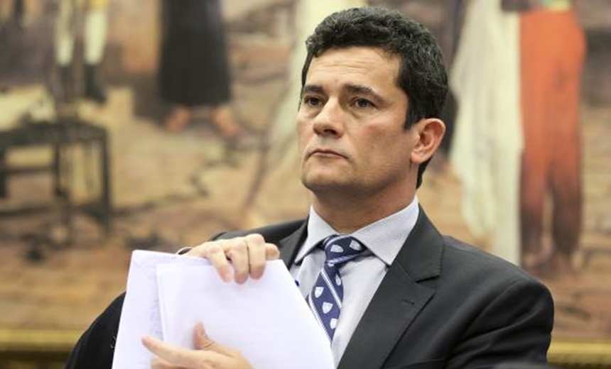 QUEM LEVA? Moro determina leilão público do triplex atribuído a ex-presidente Lula