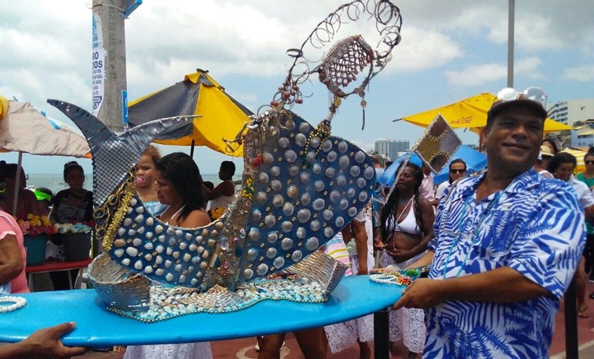 DIA DE IEMANJÁ: Artista plástico presta homenagem à &#8220;rainha do mar&#8221;; Confira