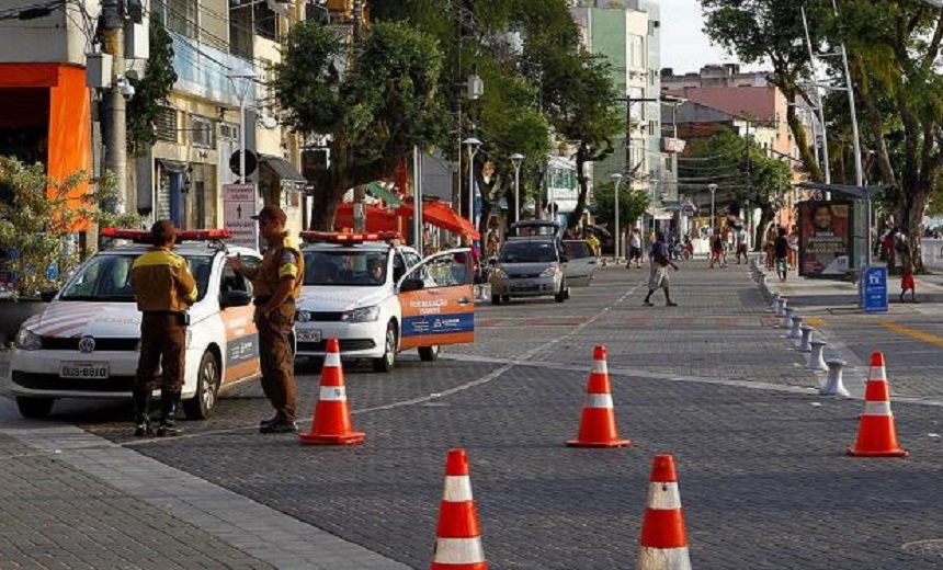 TRÂNSITO: Fuzuê e Furdunço alteram o tráfego no bairro da Barra