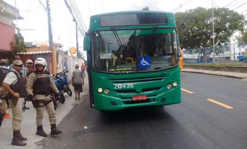 SUSSUARANA: Dois adolescentes acabam baleados durante tentativa de assalto a ônibus