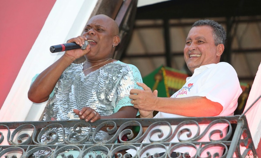 Rui Costa acompanha saída do Olodum e abertura do Carnaval no Pelourinho