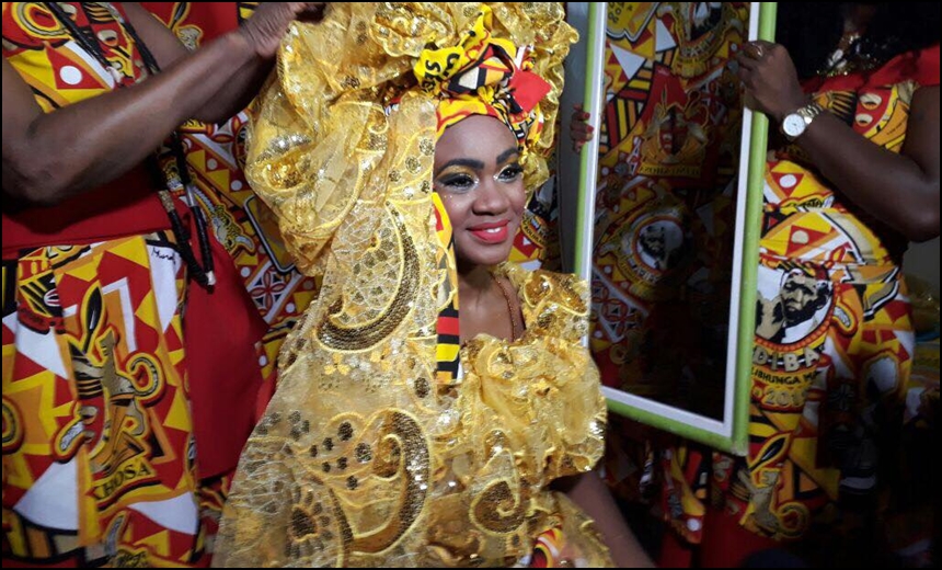 MAIS BELO DOS BELOS: Ilê Aiyê se prepara para iniciar desfile no Curuzu; Veja vídeos