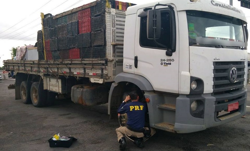 ANOS DEPOIS: Caminhão roubado em São Paulo em 2013 é recuperado pela PRF na Bahia