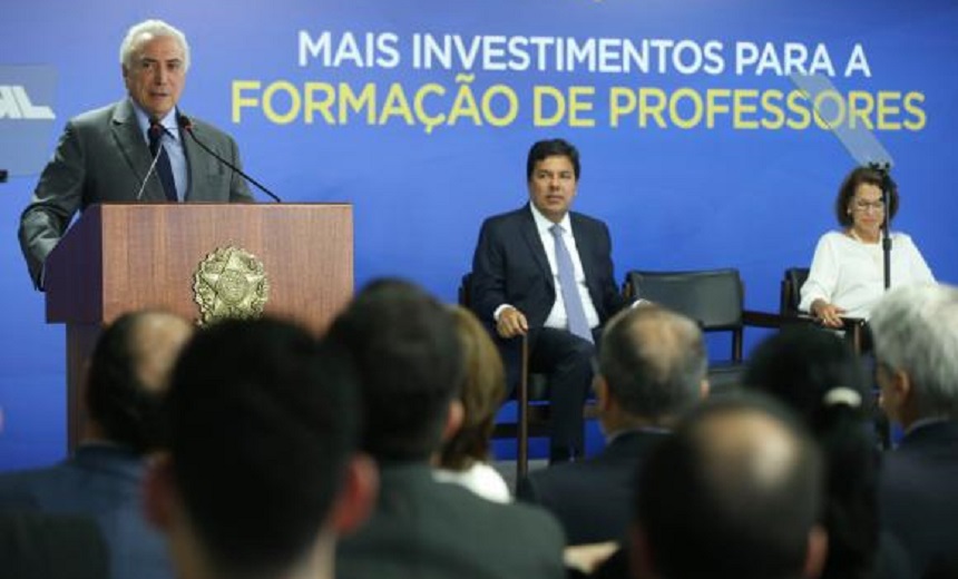 FINANCIAMENTO: Governo irá investir R$ 1 bilhão em programas para formação de professores