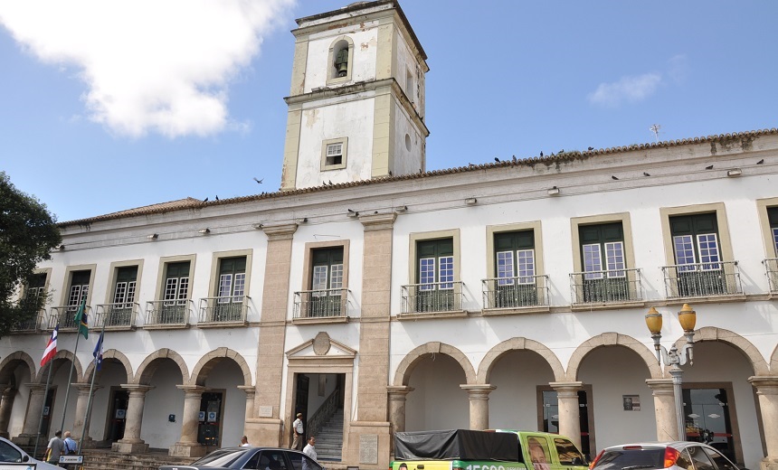 CÂMARA DE SALVADOR: Reunião que discutiria revogação de leis obsoletas é adiada