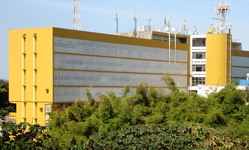 MAL RECEBIDOS: Alunos da UFBA têm aulas suspensas após assalto em campus