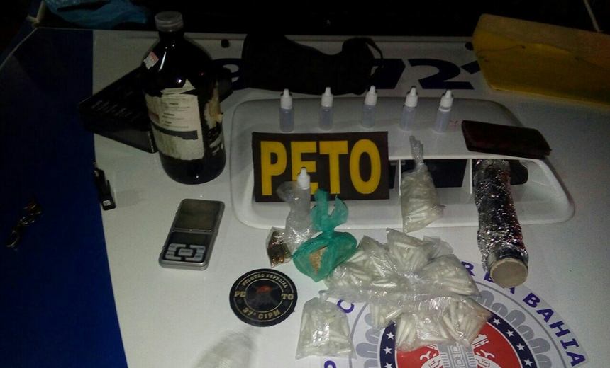 LIBERDADE: Traficante é flagrado com carro importado levando drogas e munições