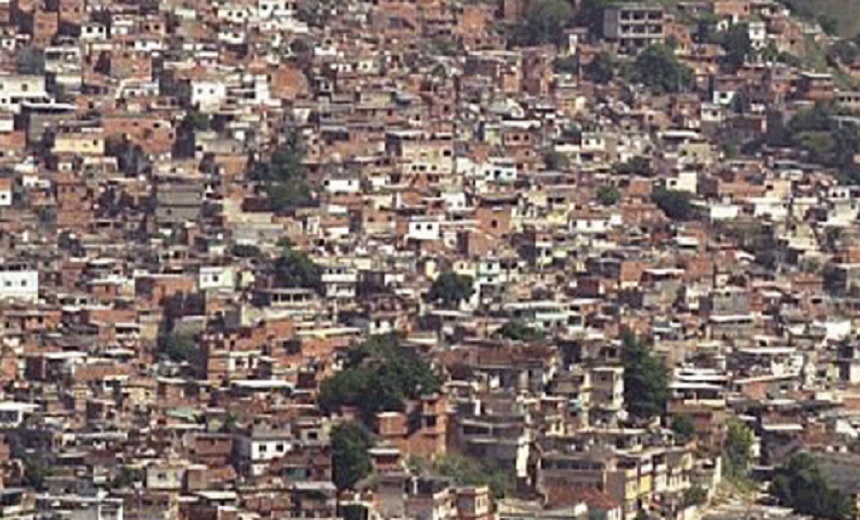 NEGÓCIOS PARALELOS: Polícia deflagra operação de combate a milicianos no Rio