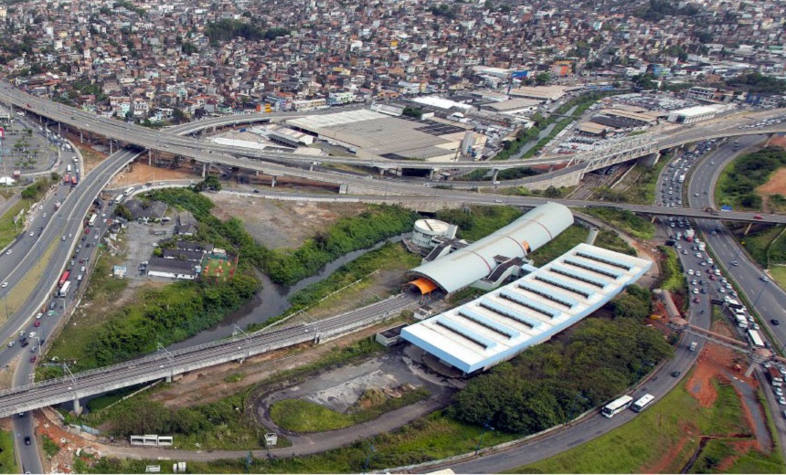 ACESSO NORTE: Por falta de estrutura para trabalhadores, rodoviários protestam em estação