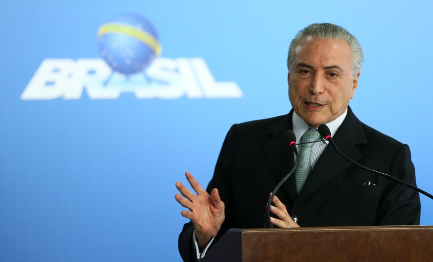 DIA DAS MÃES: Temer concede primeiro indulto a transexuais presas