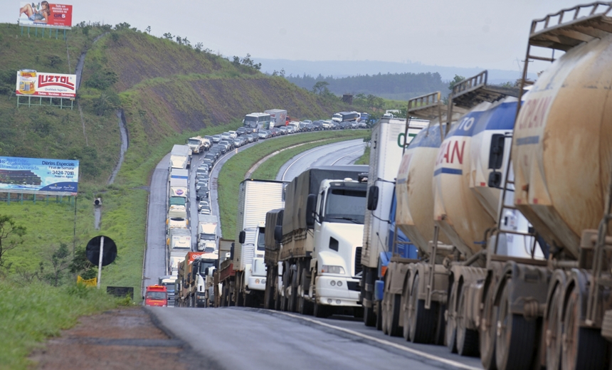 Após anúncio de Temer, centrais criticam uso de forças de segurança nas rodovias