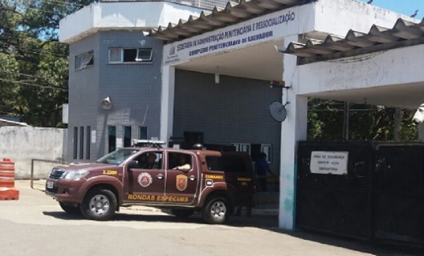 Agentes penitenciários evitam fuga de presos na Lemos Brito; veja vídeos