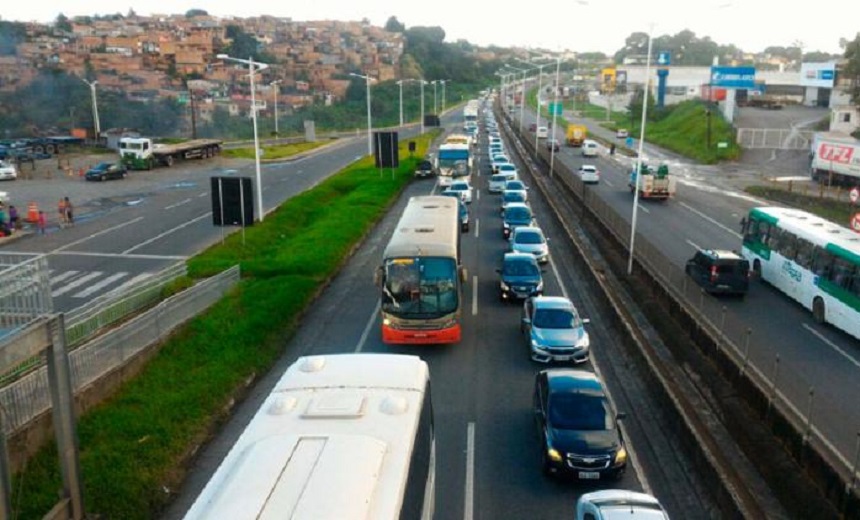 Falta de iluminação e segurança em trecho da BR 324 é alvo de ação do MPF contra ViaBahia e União